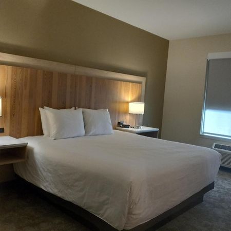 Radisson Hotel Pendleton Airport ภายนอก รูปภาพ