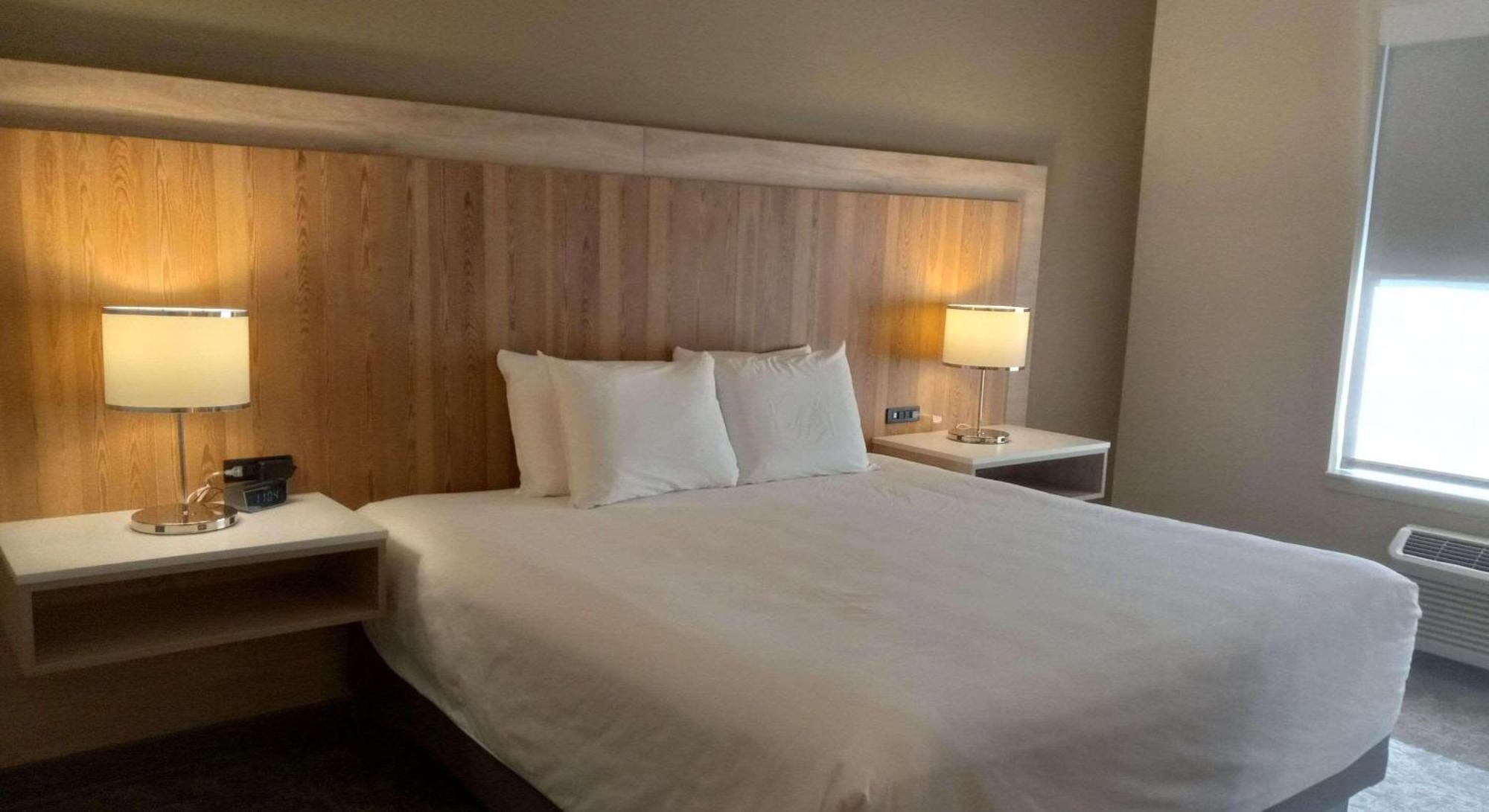 Radisson Hotel Pendleton Airport ภายนอก รูปภาพ