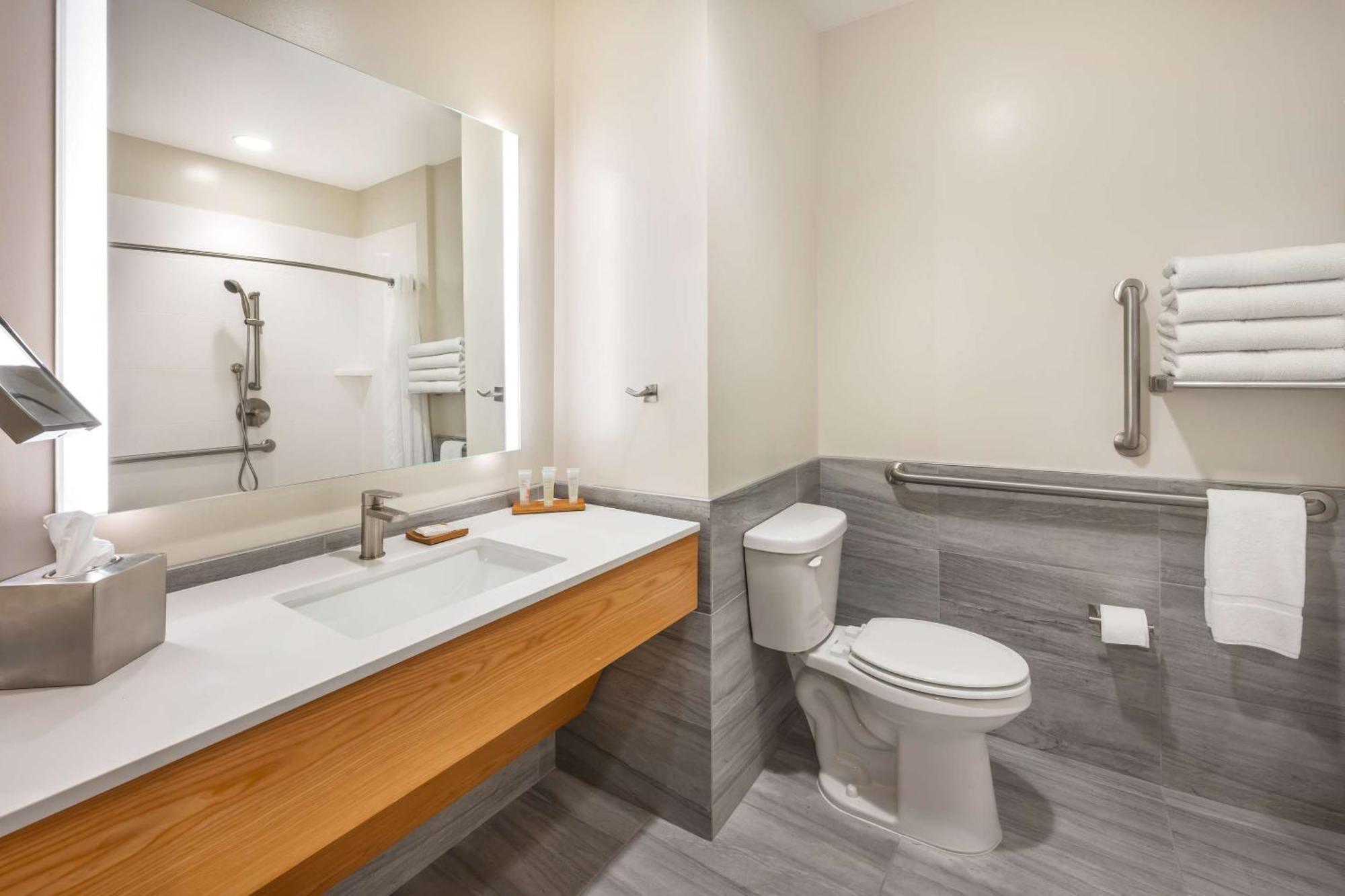 Radisson Hotel Pendleton Airport ภายนอก รูปภาพ