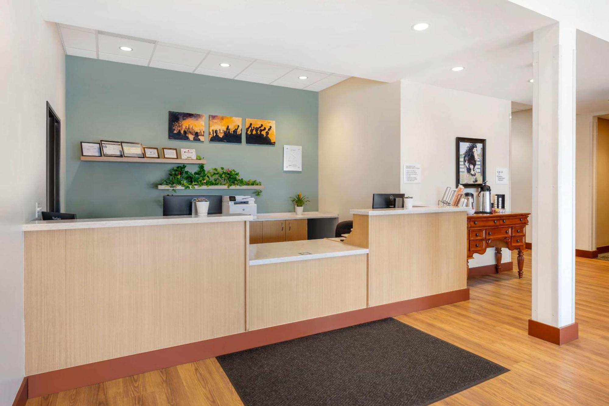 Radisson Hotel Pendleton Airport ภายนอก รูปภาพ